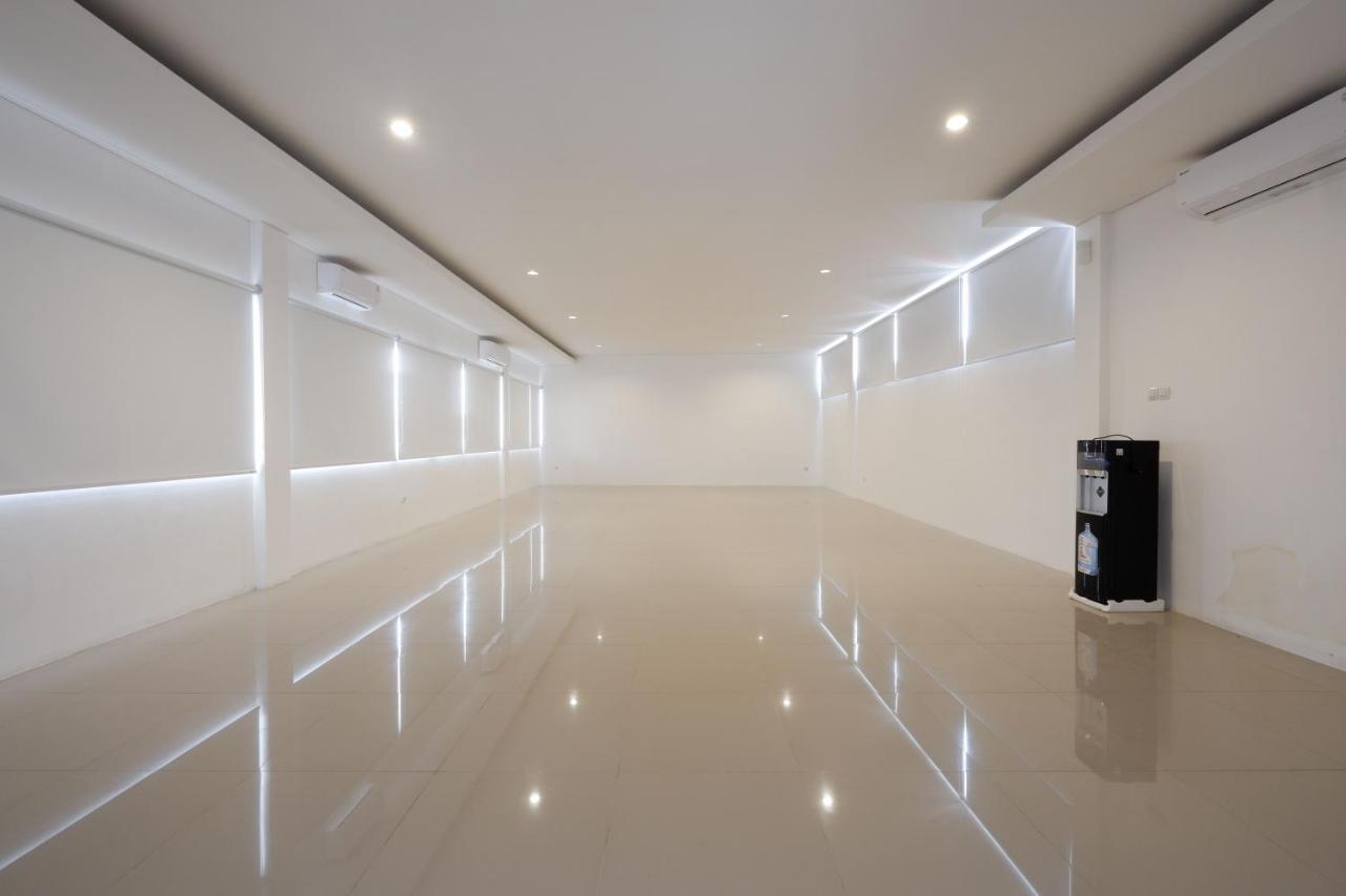 Reddoorz Plus Near Ciputra Mall Simpang Lima Semarang Eksteriør billede